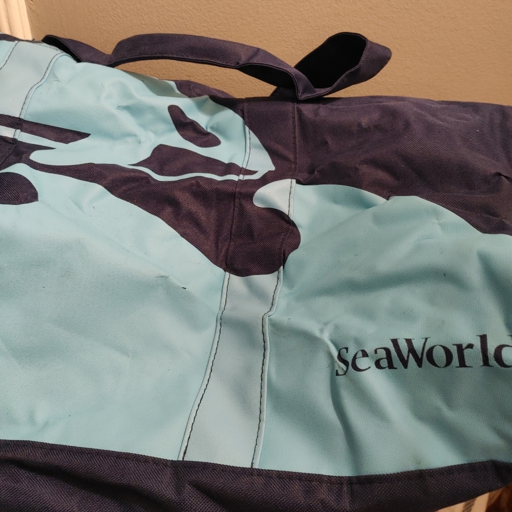 Sea World duffle bag